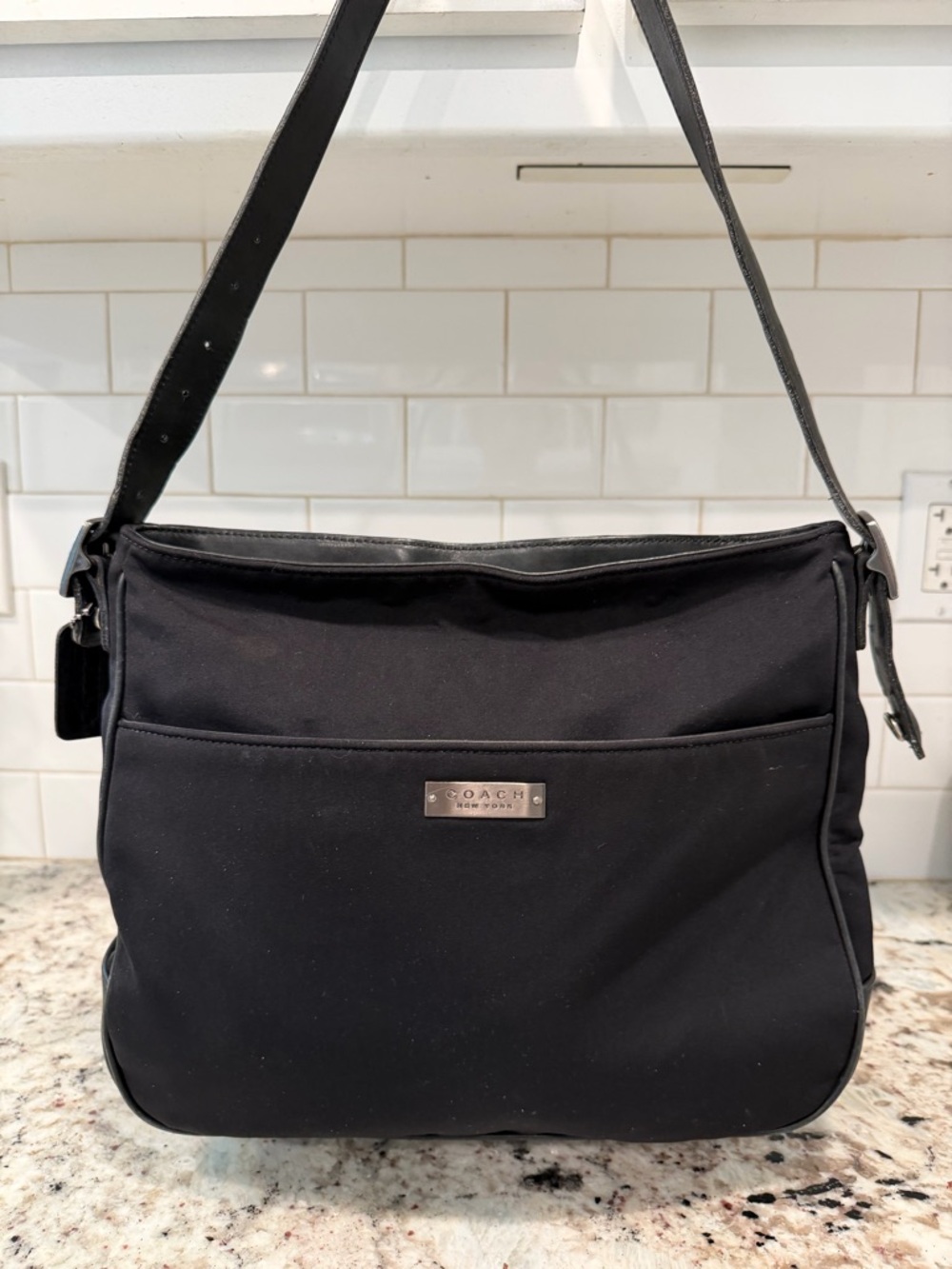 Coach Black Nylon shoulder vintage Bag - Classic Everyday Shoulder Bag - Picture 5 of 16
